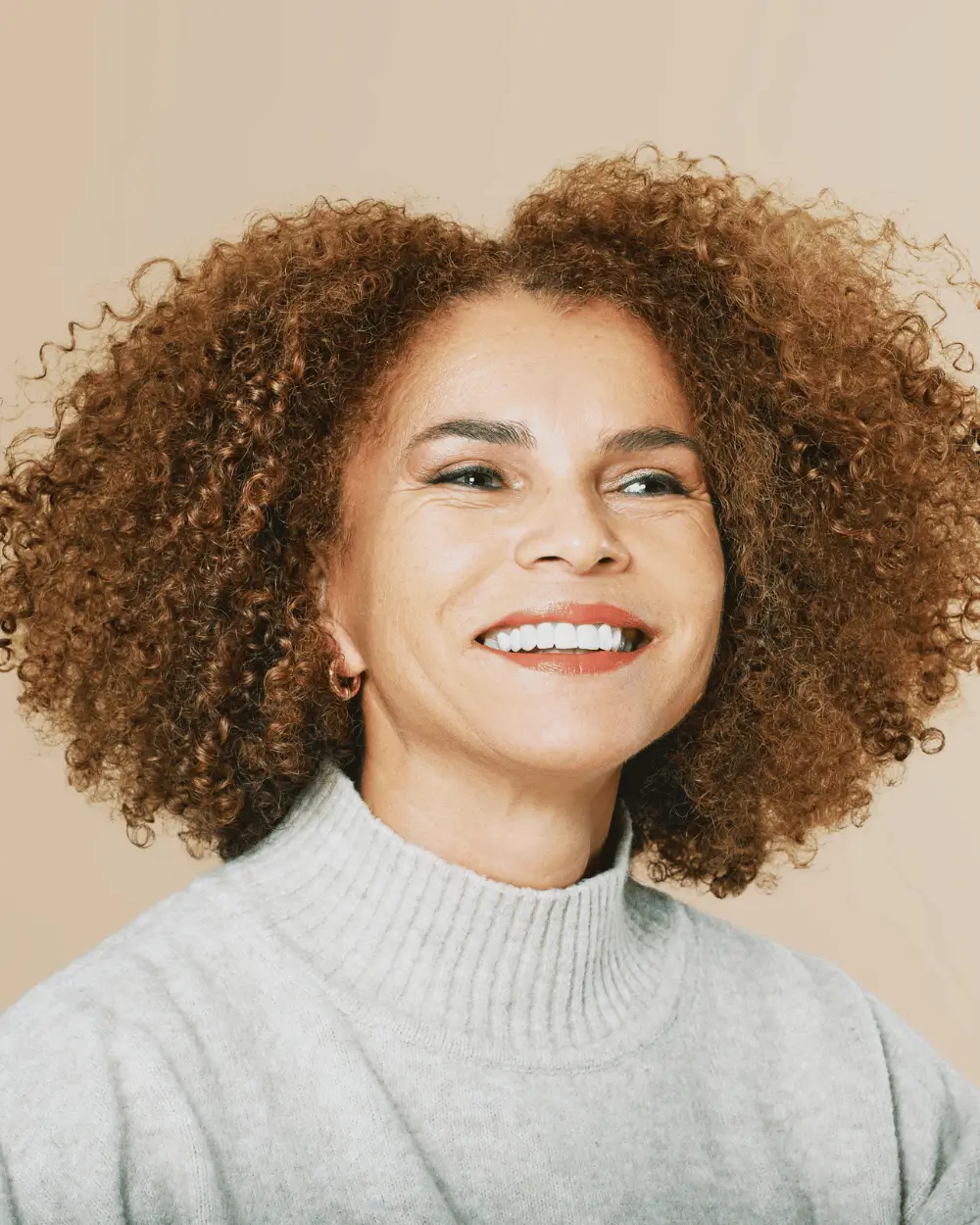 Injection acide hyaluronique à Saint-Tropez - Dr Stéphane Raoult